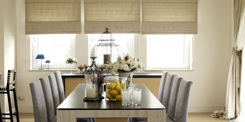 Roller blinds vs roman blinds