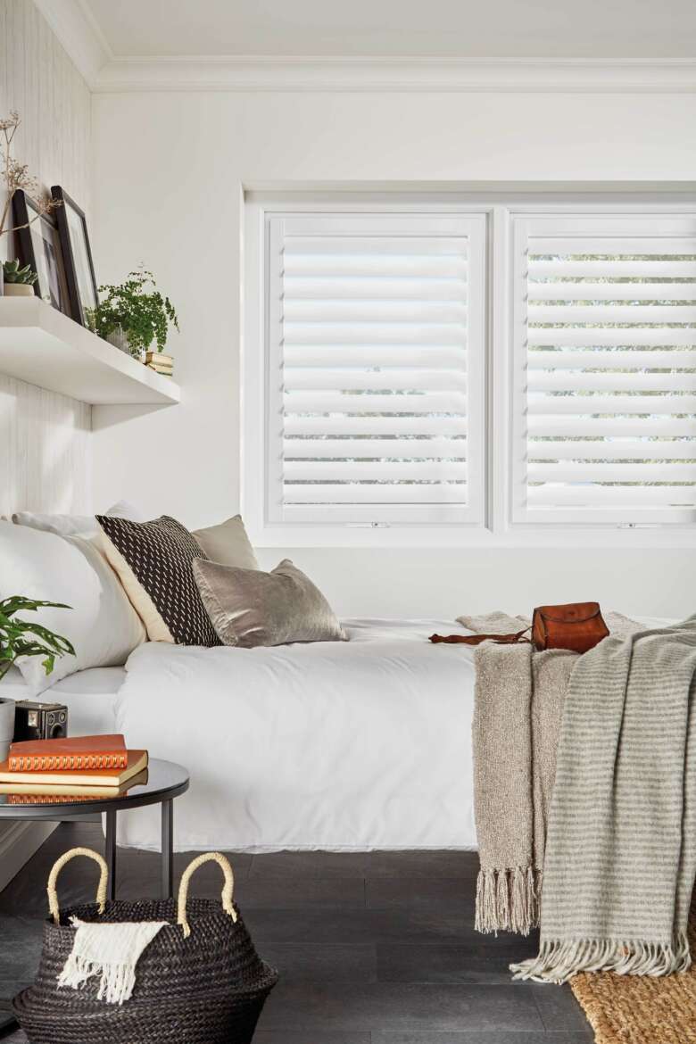 LL 2023 Perfect Fit Shutters Lite Cotton White Bed3 Web