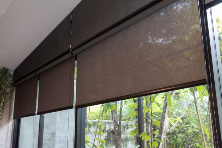 Blackout roller blinds