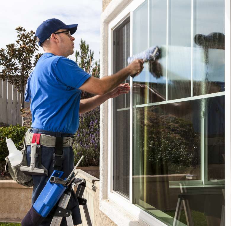 Exterior window cleaning