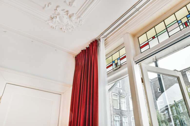 Layer curtains
