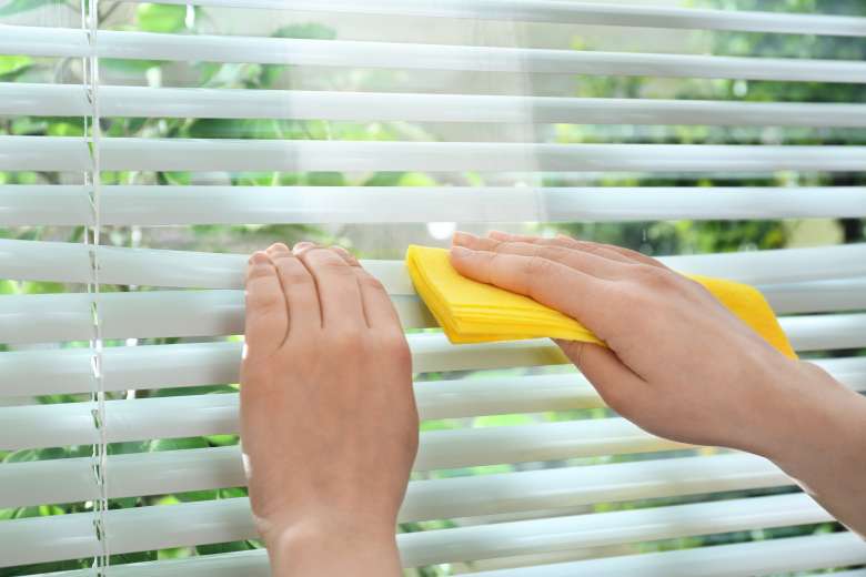 Maintaining blackout blinds